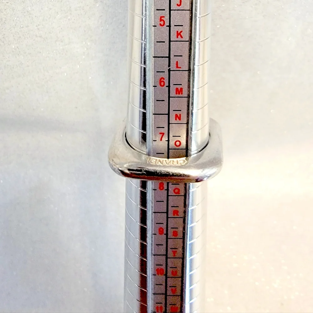 Vintage CHANEL Square Sterling Silver Ring - Picture 5 of 6